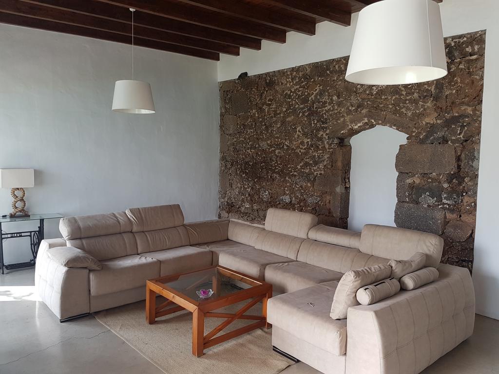 Hotelito Rural Flor De Timanfaya Tinajo Exteriör bild
