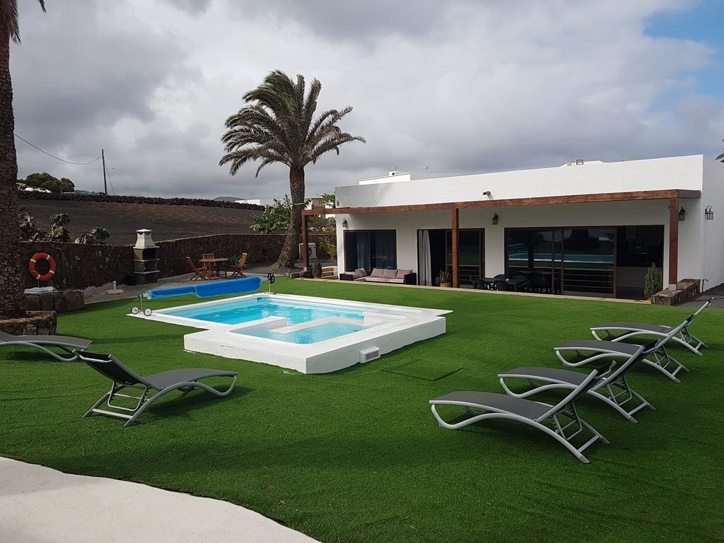Hotelito Rural Flor De Timanfaya Tinajo Exteriör bild