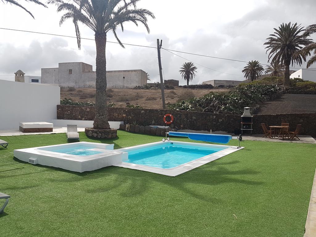 Hotelito Rural Flor De Timanfaya Tinajo Exteriör bild