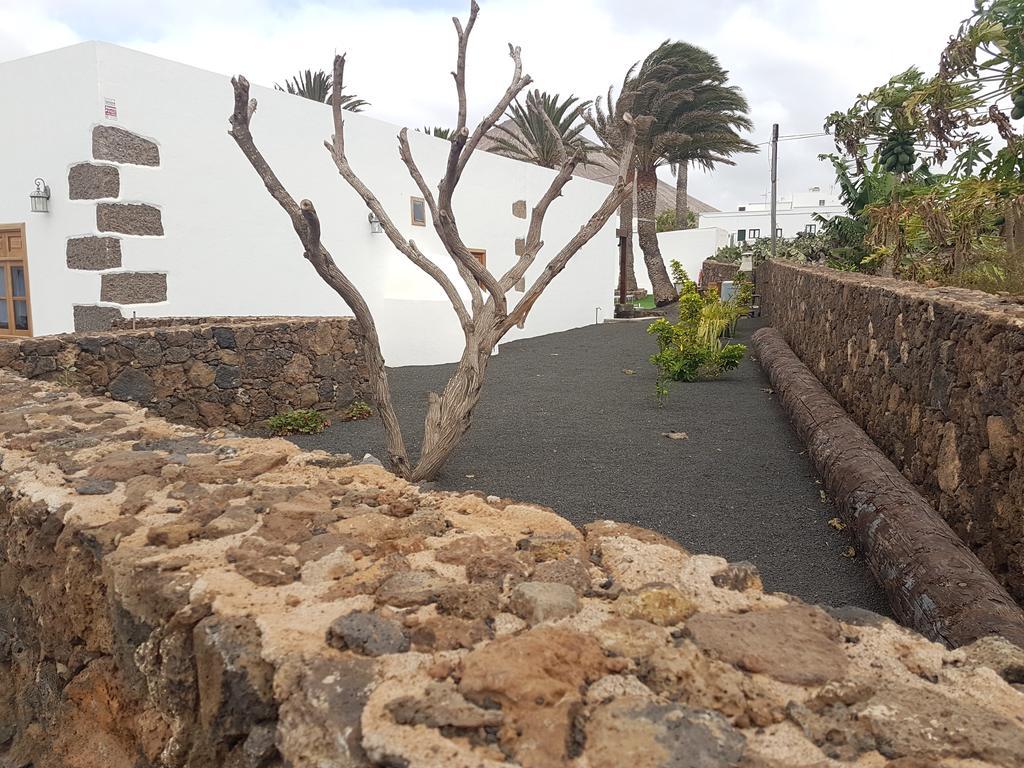 Hotelito Rural Flor De Timanfaya Tinajo Exteriör bild