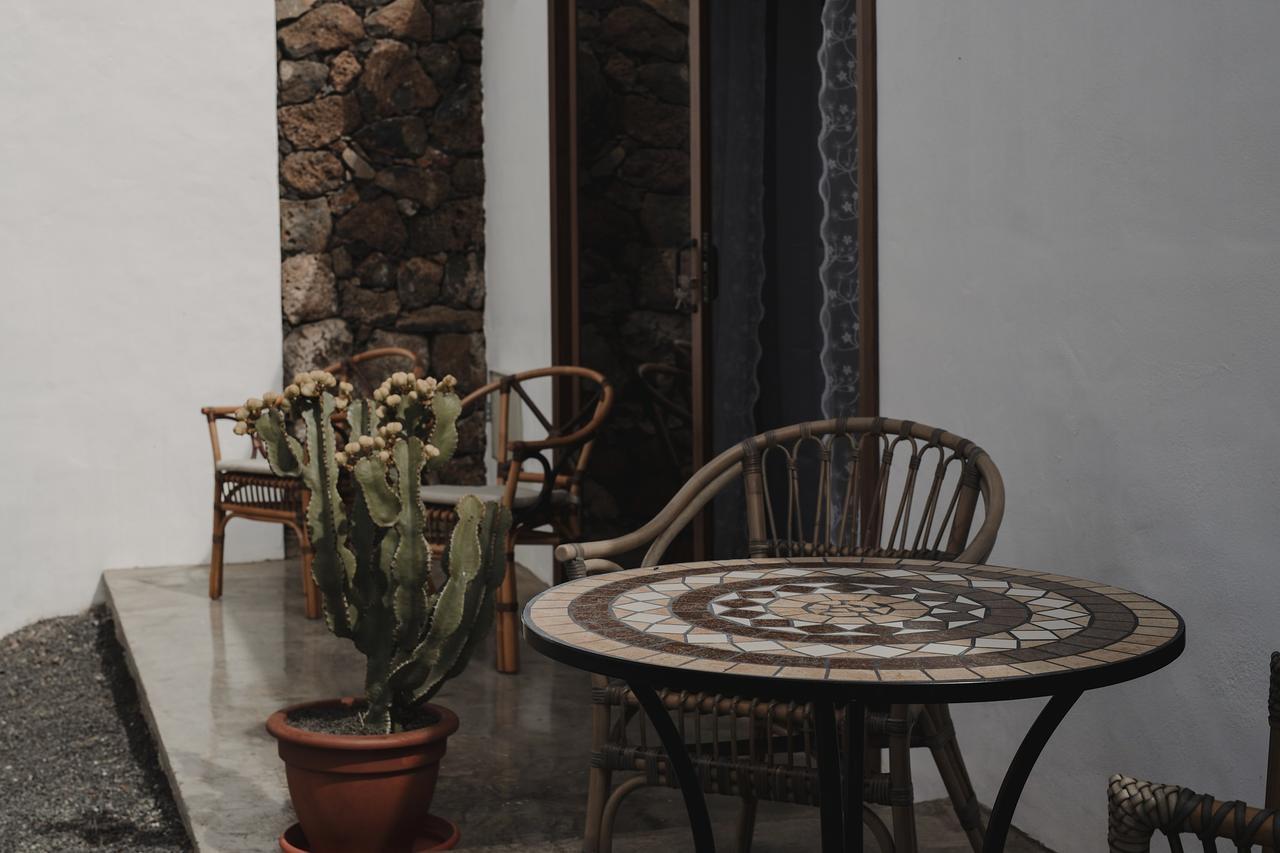 Hotelito Rural Flor De Timanfaya Tinajo Exteriör bild