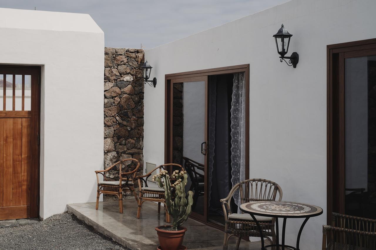 Hotelito Rural Flor De Timanfaya Tinajo Exteriör bild