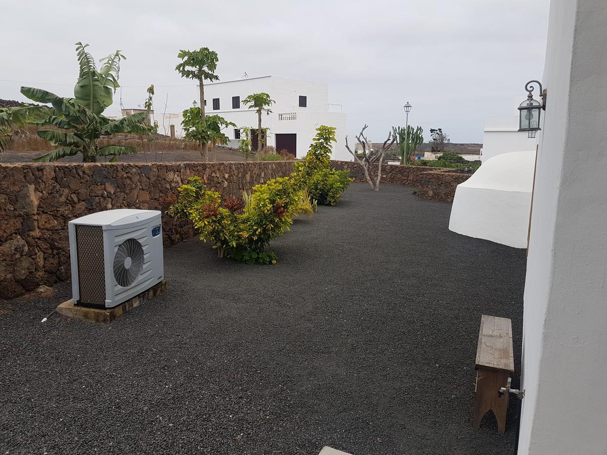 Hotelito Rural Flor De Timanfaya Tinajo Exteriör bild